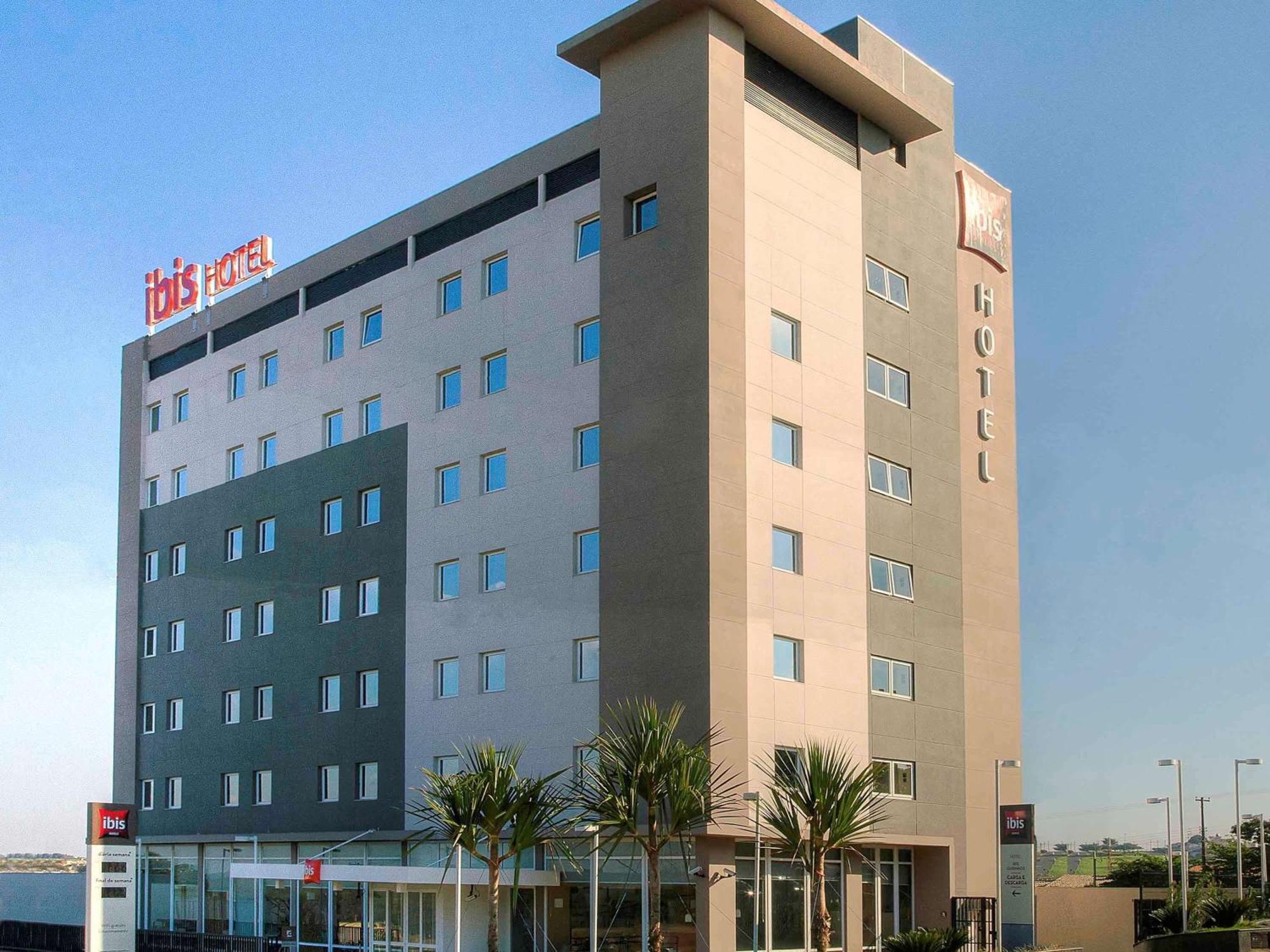 Ibis Ourinhos Hotel Exterior photo