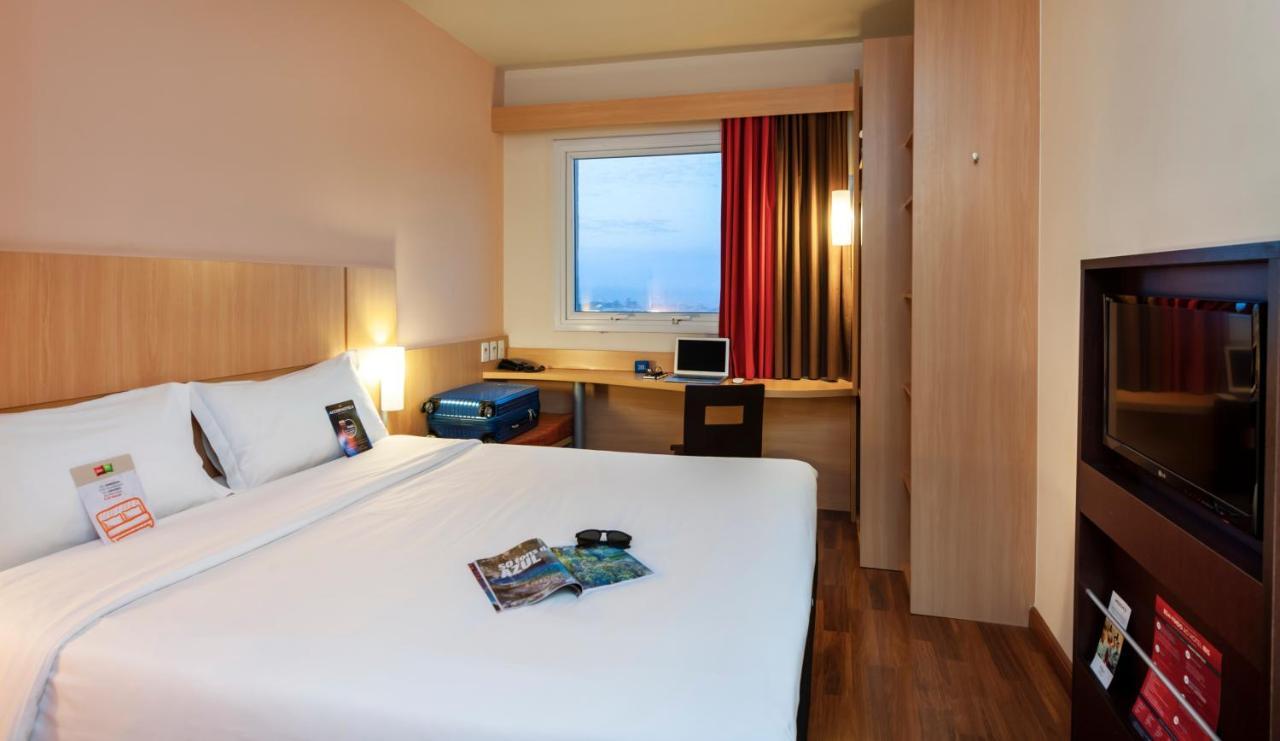 Ibis Ourinhos Hotel Exterior photo