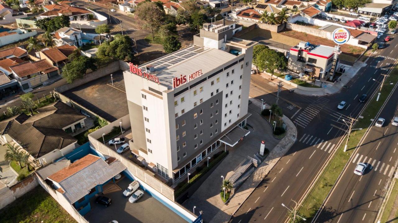 Ibis Ourinhos Hotel Exterior photo